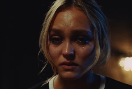 Кадр из сериала Идол