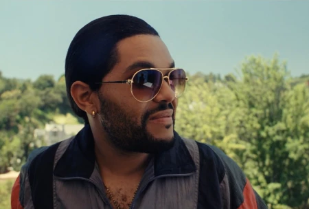 Кадр из сериала Идол